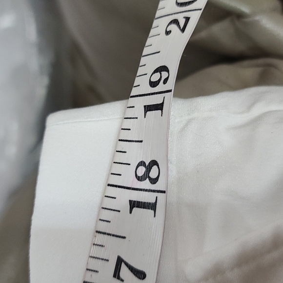 Rafaella Womens Skorts White Mesh Shorts Pockets Stretch Comfort Sz XXL EUC - Picture 8 of 9